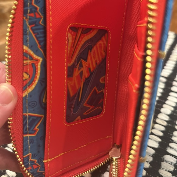 LOUNGEFLY Disney MARVEL Ms. Marvel Cosplay Zip Around Wallet - Picture 13 of 16